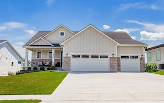 16320 Northpark Dr, Urbandale, IA 50323