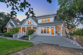 241 Royal Ct, Santa Rosa, CA 95401