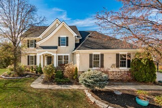 9894 Cape Ct, Dublin, OH 43017