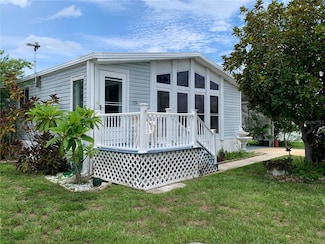 124 E Saint Johns Way, Apollo Beach, FL 33572