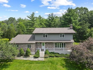 127 Stoneleigh Dr, East Stroudsburg, PA 18301