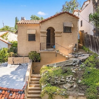 919 Dexter St, Los Angeles, CA 90042