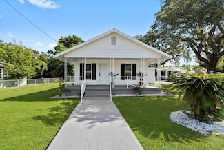 4112 E Ellicott St, Tampa, FL 33610