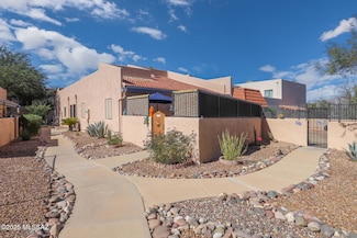 5935 E Sahuaro Ranch Dr, Tucson, AZ 85712