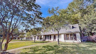 136 Westlake Dr, Brandon, MS 39047