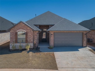 1220 Colonial Ave, Tuttle, OK 73089