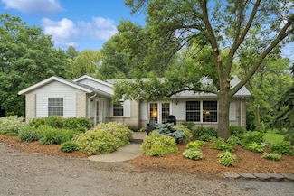 9372 71st St NE, Spicer, MN 56288