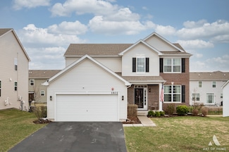 1902 Roseland Ln, Hoffman Estates, IL 60192