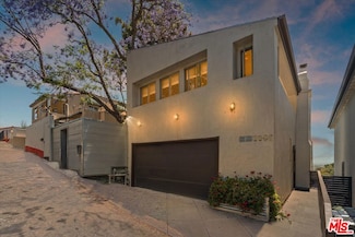 3006 Vista Crest Dr, Los Angeles, CA 90068