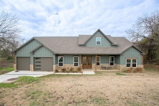 200 Splitrail Dr, Kemp, TX 75143