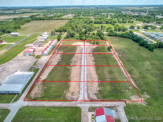 1185 N Amelia Ln, Haskell, OK 74436
