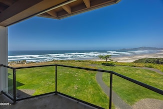 1125 NW Spring St Unit A-6 (203), Newport, OR 97365