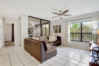 2748 Carambola Cir S, Coconut Creek, FL 33066