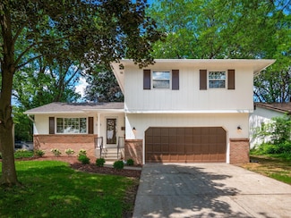 6019 Beechcroft Rd, Columbus, OH 43229