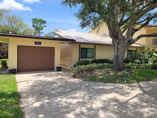 3007 Bent Pine Dr, Fort Pierce, FL 34951