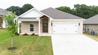 133 Sugar Maple Dr, Florence, AL 35633