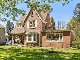605 E Riverside Dr, Kohler, WI 53044