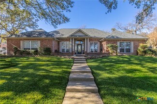1048 Crescent Dr, Belton, TX 76513
