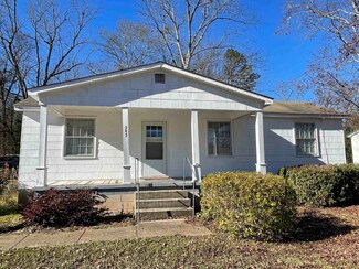 545 Plum St, Madison, GA 30650