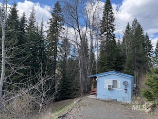 121 Court St, Pierce, ID 83546