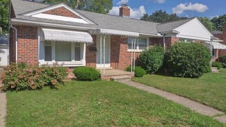 9928 Roseland St, Livonia, MI 48150