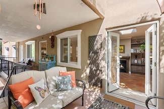 663 Bishops Lodge Rd Unit 22/Bldg B, Santa Fe, NM 87501