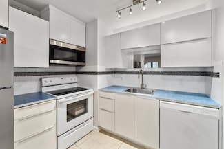 2404 Longview St Unit 105, Austin, TX 78705