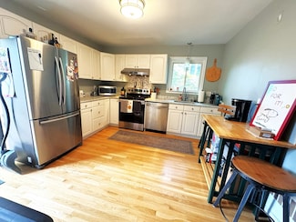 25 Highland St Unit 25-1, Newton, MA 02465