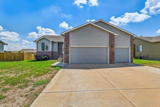 11519 W Cedar Ln, Maize, KS 67101