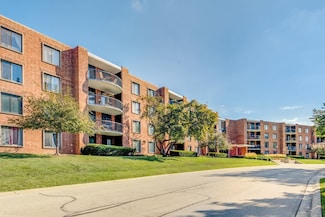 1415 E Central Rd Unit 422C, Arlington Heights, IL 60005