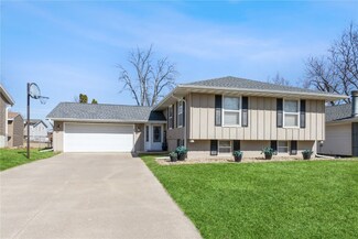 272 Norman Dr NE, Cedar Rapids, IA 52402