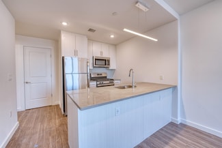 957 Broadway Unit 702, Bayonne, NJ 07002