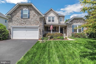 18776 Pier Trail Dr, Triangle, VA 22172