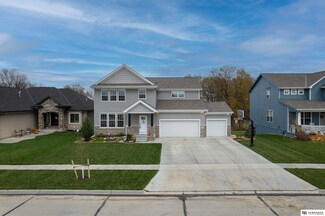 3208 N 95th St, Lincoln, NE 68526
