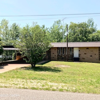 953 Riverside Dr, Jackson, TN 38301