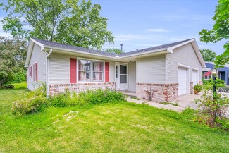 2111 Ivy Ct, Champaign, IL 61821
