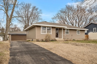 1000 Woodbine Ln, Minneapolis, MN 55430