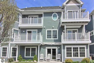 715 E State St Unit 32, Traverse City, MI 49686