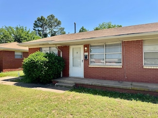 1002 E Wayne St, Edmond, OK 73034