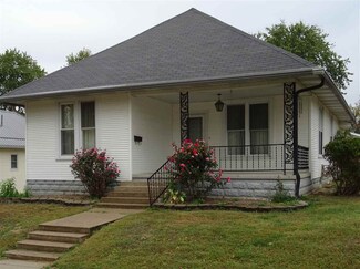 604 W 5th St, Bicknell, IN 47512