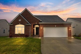 7342 E Brook Dr, Ypsilanti, MI 48197