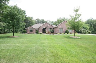 535 N Country Club Meadows Ct, Decatur, IL 62521