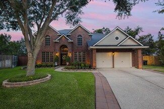 10447 Chelsea Brook Ln, Houston, TX 77089