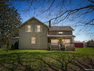 1652 Weaver Rd, Milford, MI 48381