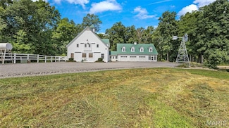 2950 Zingg Rd, Millstadt, IL 62260