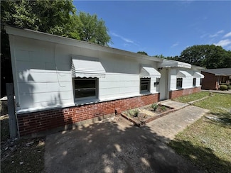 4039 Lindsey Dr, Macon, GA 31206