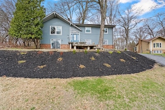 12 Miron Dr, Poughkeepsie, NY 12603