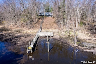18480 W Spring Lake Rd, Spring Lake, MI 49456