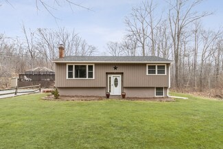 98 Pail Factory Rd, Templeton, MA 01468