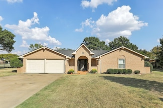 6667 Silver Saddle Rd, Fort Worth, TX 76126